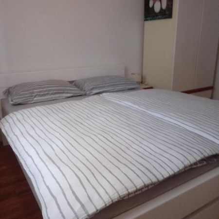 V Klancu Apartman Dekani Kültér fotó