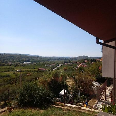 V Klancu Apartman Dekani Kültér fotó