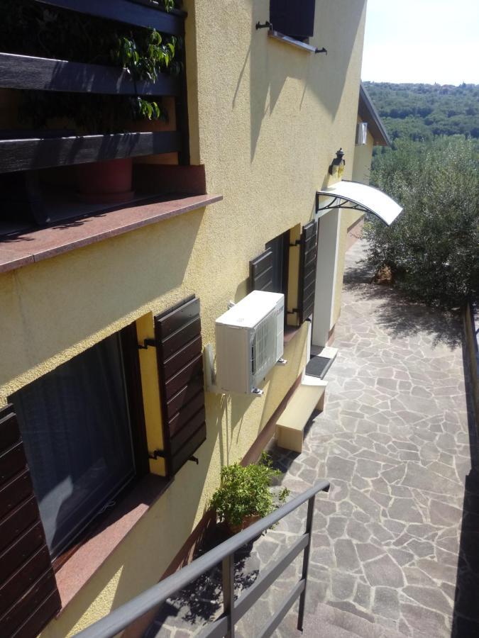 V Klancu Apartman Dekani Kültér fotó